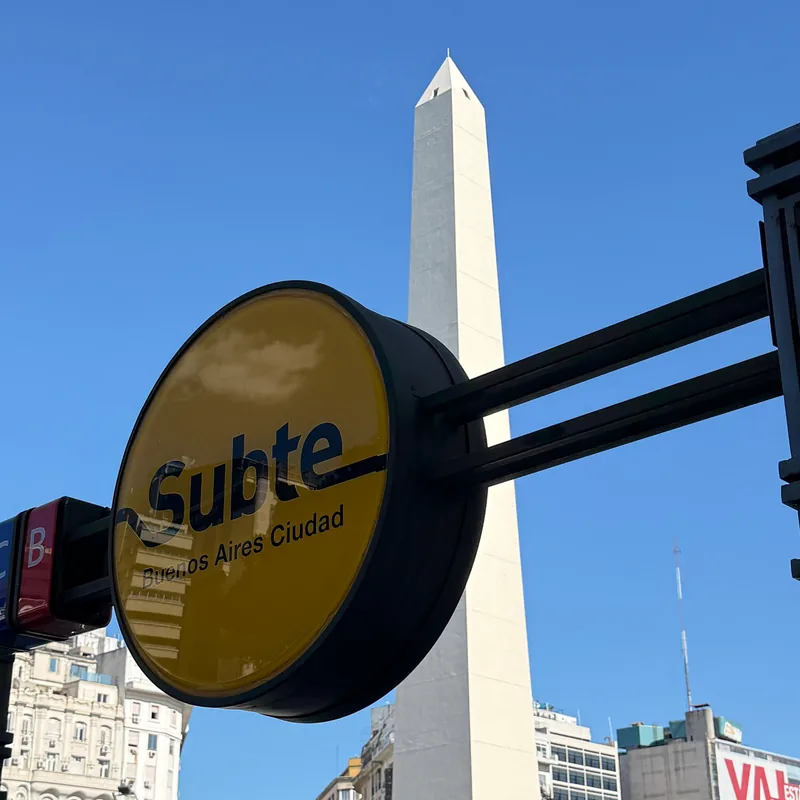 Il Subte e l'Obelisco di Buenos Aires